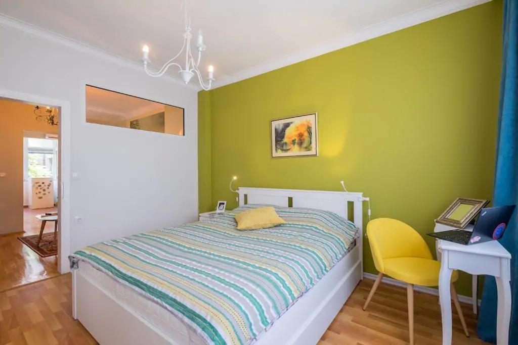 Funky Fresh Place In The Heart Of Σόφια Εξωτερικό φωτογραφία